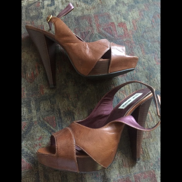 Steve Madden X Revolve leather Cognac platform sling back heels 8 - Picture 6 of 12